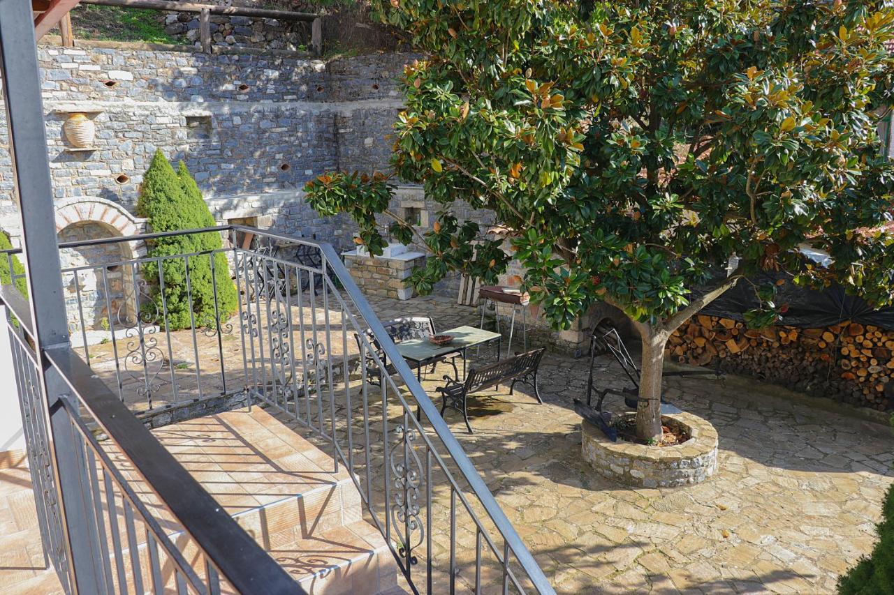 Holiday home Magnolia Traditional Stone House In Vamvakou