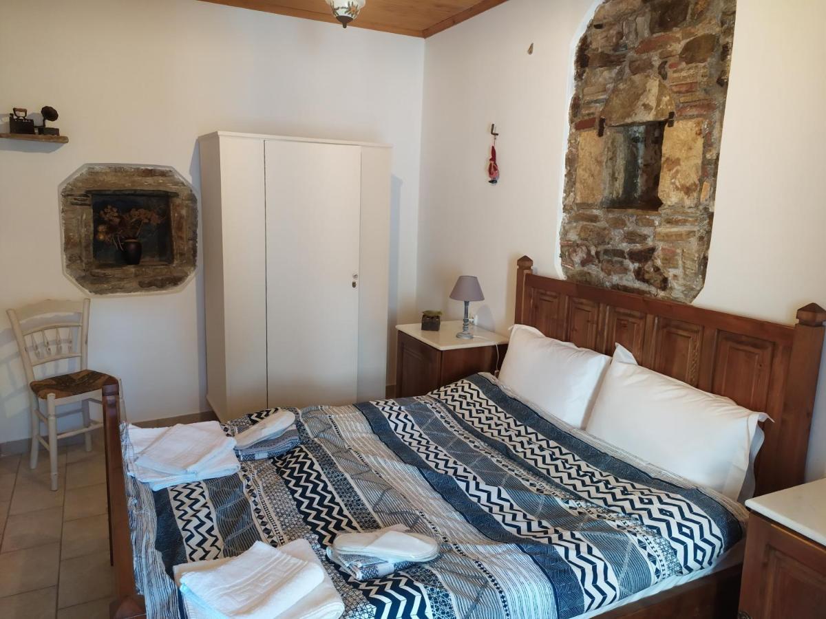 Holiday home Magnolia Traditional Stone House In